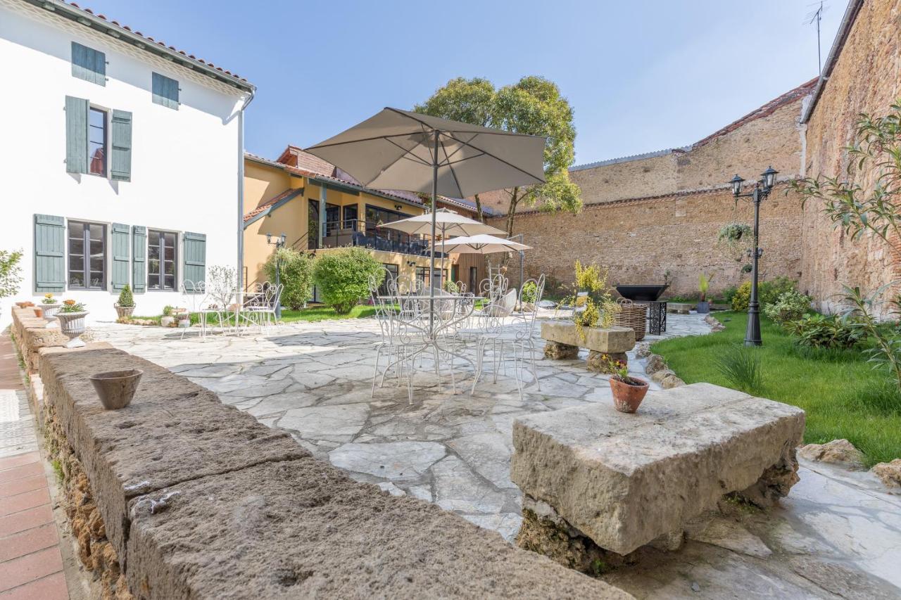 Le Logis D'Augustin Bed and Breakfast Mont-de-Marsan Εξωτερικό φωτογραφία